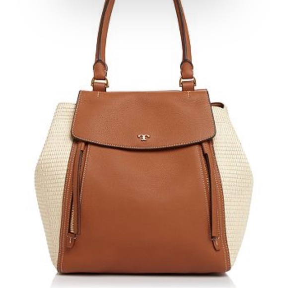 Tory Burch Handbags - NWOT Tory Burch Half-Moon Straw Tote.